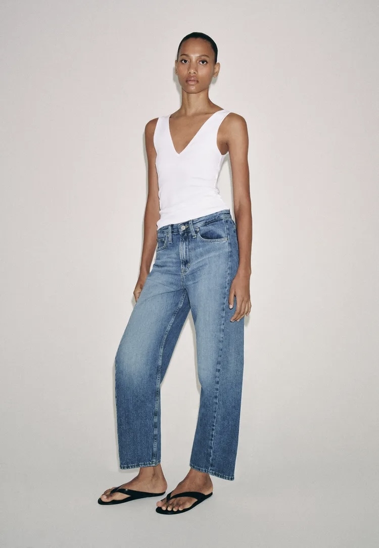  شلوار جین کمر متوسط ​​با حلقه کمربند. پنج جیب برند ZARA ORIGINAL اورجینال NEW 2026 