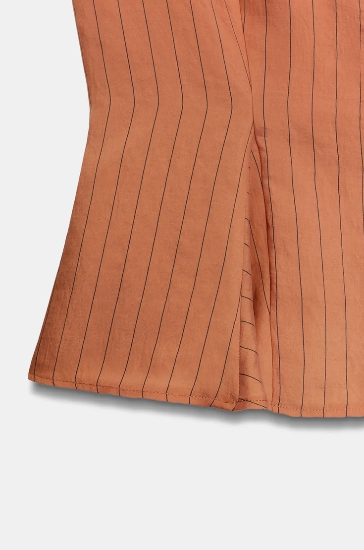  جلیقه کلاسیک یقه دار با برش کلوش برند ZARA ORIGINAL زارا اورجینال NEW 2026 انگلستان 