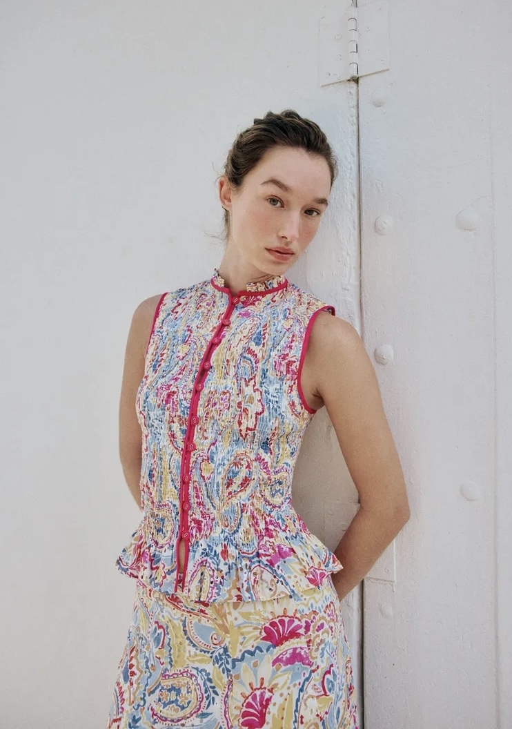 بلوز زنانه یقه ruffles، بدون آستین با گلدوزی ظریف برند ZARA ORIGINAL زارا اورجینال NEW 2026 انگلستان
