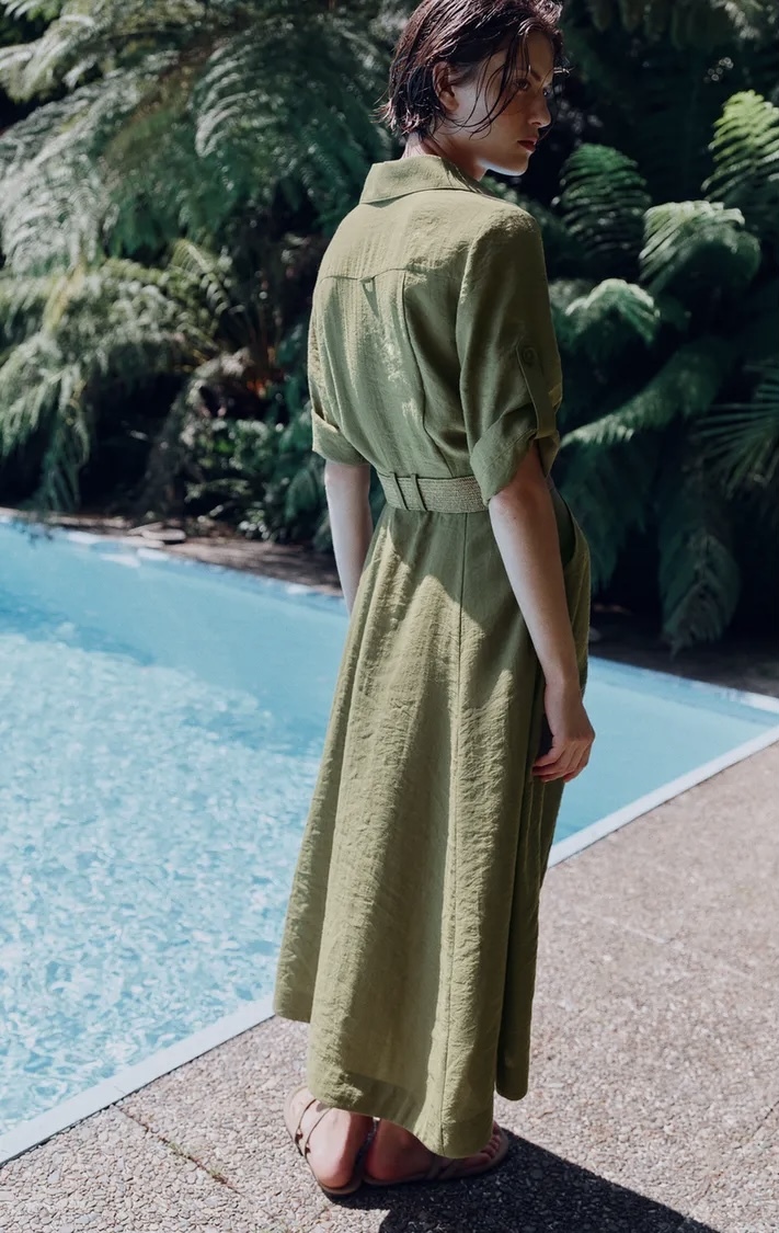  پیراهن میدی کلوش با جزئیات دکمه‌ای و کمربند برند ZARA ORIGINAL زارا اورجینال NEW 2026 انگلستان 