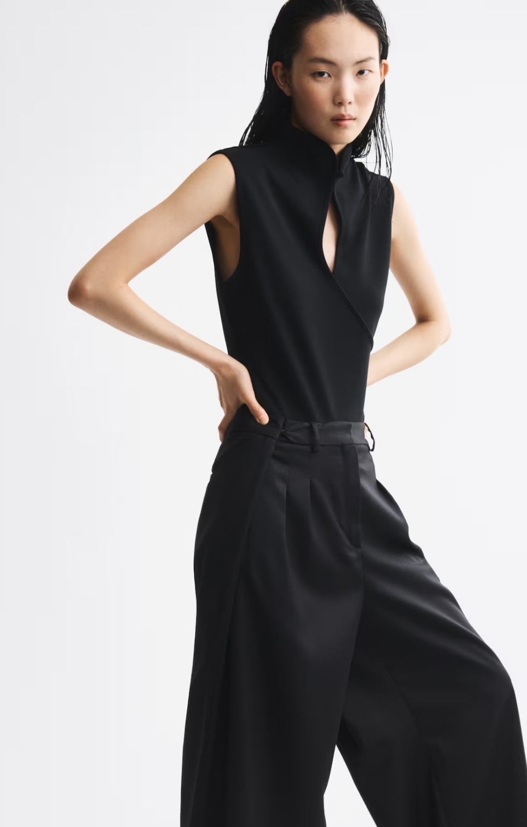 تاپ زنانه مینیمال و شیک برندH&M ORIGINAL اچ اند ام اورجینال NEW 2026 انگلستان