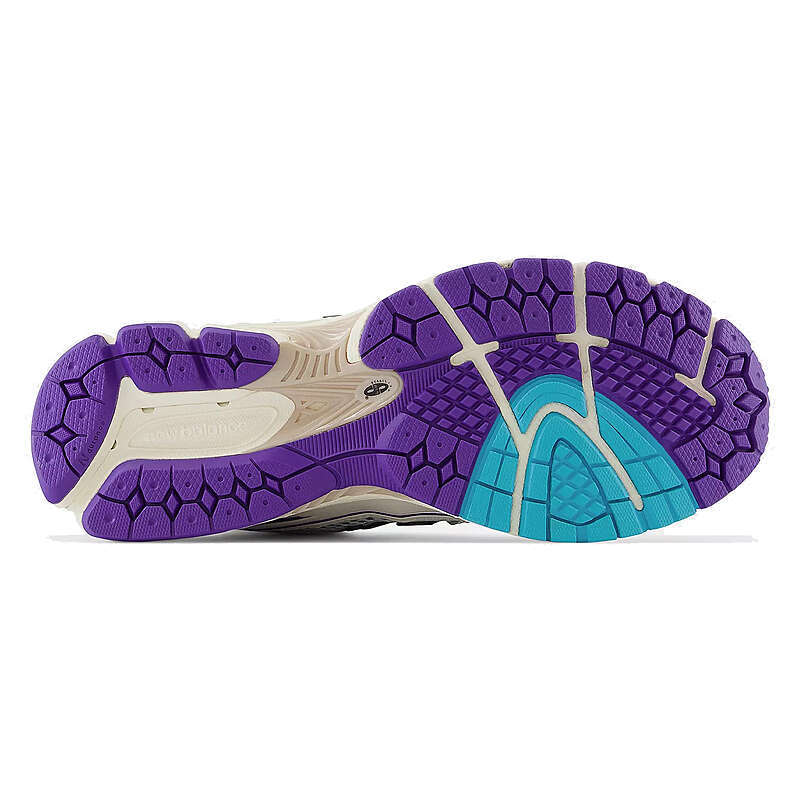 کفش پیاده روی اورجینال New Balance کد M1906RCF 