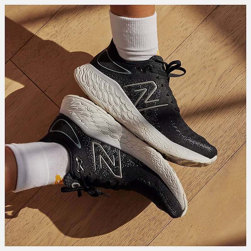 کفش دویدن زنانه New Balance Running رانینگ نیوبالانس اورجینال کد W1080B12 ORIGINAL