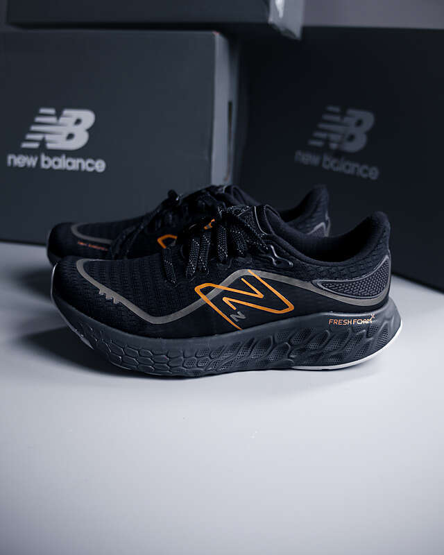  کفش مخصوص دویدن New Balance Running رانینگ نیوبالانس اورجینال کد W1080V12 ORIGINAL 