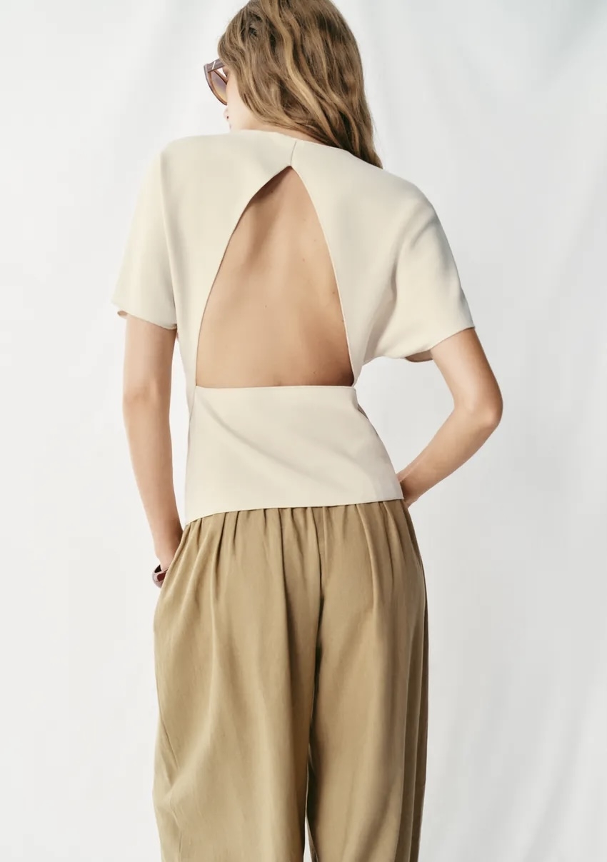  تی شرت یقه گرد مدل “Minimalist Detail” با برش پشت برند ZARA ORIGINAL اورجینال NEW 2026 