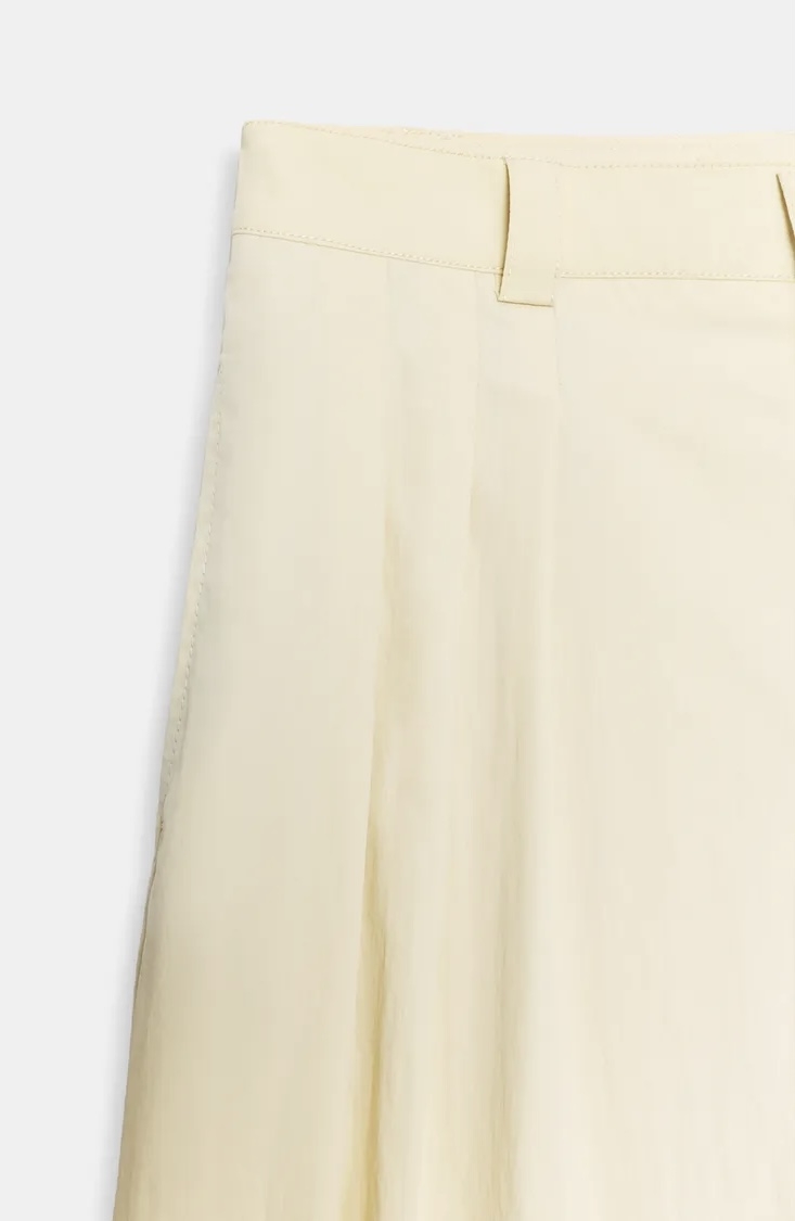  شلوارک برمودا زنانه نخی با طراحی شیک و برش کلاسیک برند ZARA ORIGINAL زارا اورجینال NEW 2026 انگلستان 