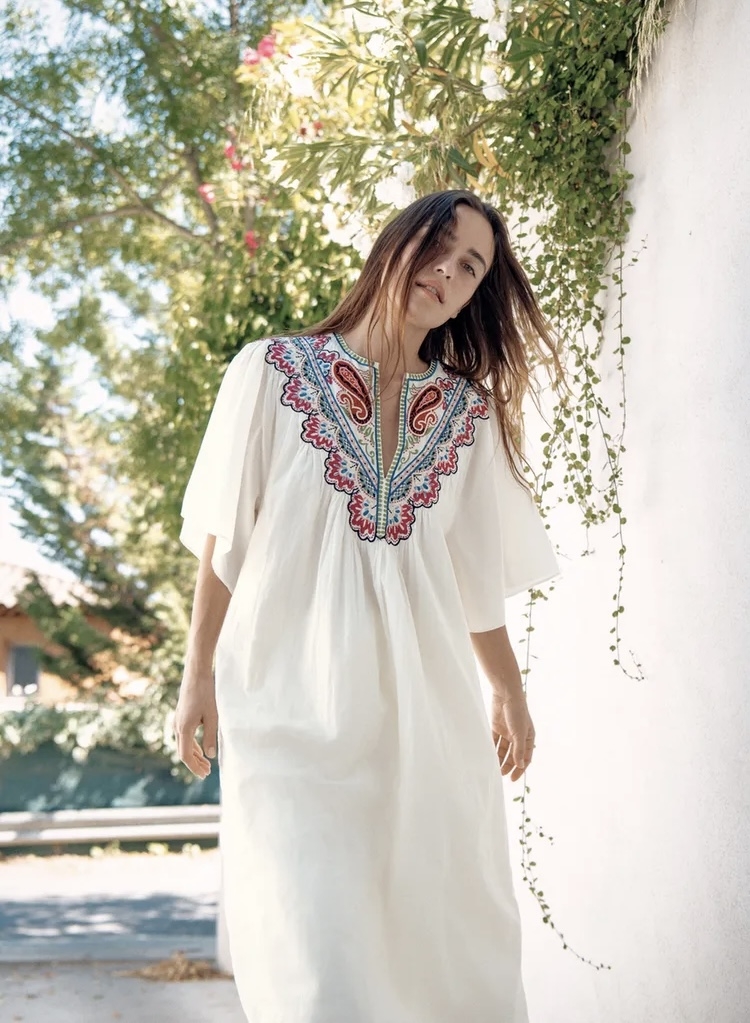  لباس با پارچه اصلی از جنس نخ پنبه. یقه هفت و آستین کوتاه برند ZARA ORIGINAL اورجینال NEW 2026 
